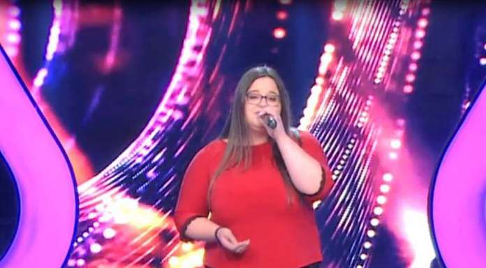 "Kαθήλωσε" του κριτές του Voice η 16χρονη από την Ανδραβίδα - ΒΙΝΤΕΟ