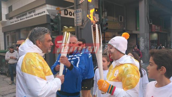 Στο σπίτι του Παλαμά η Ολυμπιακή Φλόγα - Ποιοι είναι οι λαμπαδηδρόμοι - Αναχώρησε από την Πάτρα - ΦΩΤΟ - ΒΙΝΤΕΟ