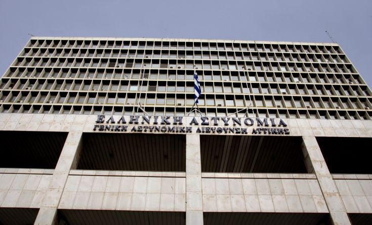 Σε διαθεσιμότητα ο αρχιφύλακας που κατηγορείται για εμπορία ηρωίνης