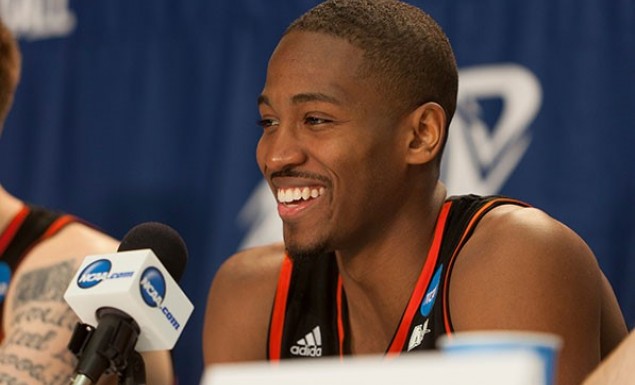 Ανακοίνωσε Χολ ο Προμηθέας