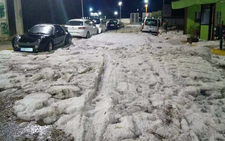 "Άσπρισε" ο Μαραθώνας - Πρωτοφανής χαλαζόπτωση - ΦΩΤΟ