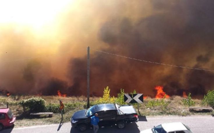 Κ. Μπακογιάννης: Δίνουμε μάχη με τη φωτιά, ζήτησα ελικόπτερα από τον αρχηγό της Πυροσβεστικής