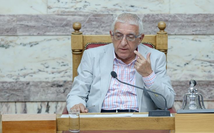 Ν. Κακλαμάνης: Να καλύπτεται από τα Ταμεία η πλαστική επέμβαση για την αλλαγή φύλου