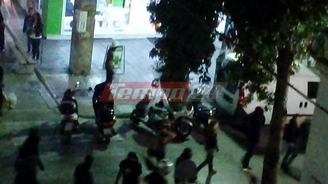 Πάτρα: Πορεία αντιεξουσιαστών στους κεντρικούς δρόμους ενάντια στην κρατική βία και καταστολή- Tα... σπάσανε στην Τράπεζα Πειραιώς- Κινήθηκαν κατά ανδρών της Ασφάλειας- ΦΩΤΟ- ΒΙΝΤΕΟ