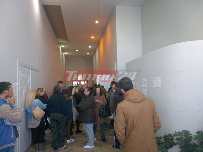 Σπεύδουν στο ΚΕΠ οι Πατρινοί για να διορθώσουν... λάθη για το κοινωνικό μέρισμα - "Ελάτε από Παρασκευή" λένε οι υπάλληλοι, διαμαρτυρίες από τους πολίτες - ΔΕΙΤΕ ΦΩΤΟ και ΒΙΝΤΕΟ