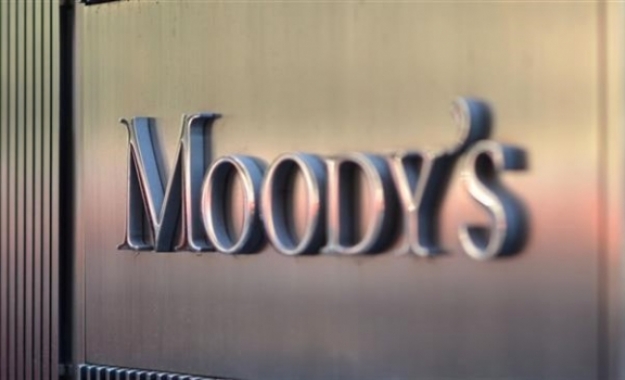 Moody's: Πιστωτικά θετικό γεγονός για την Ελλάδα το swap ομολόγων