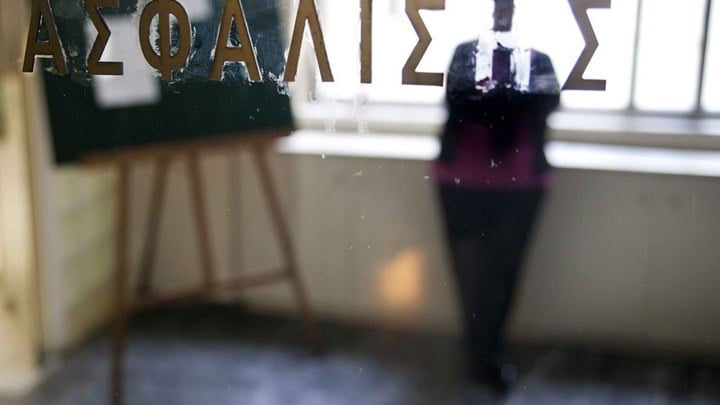 Συμψηφισμός εισφορών για 1,4 εκατ. επαγγελματίες και αγρότες το 2018