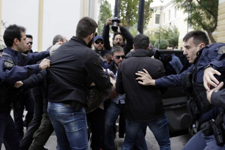 Σκότωσε τη Δώρα, πήρε τη δόση του κι έπεσε για ύπνο! Όταν κατάλαβε τι έκανε, ξύρισε το κεφάλι του για να μην αναγνωρίζεται- BINTEO