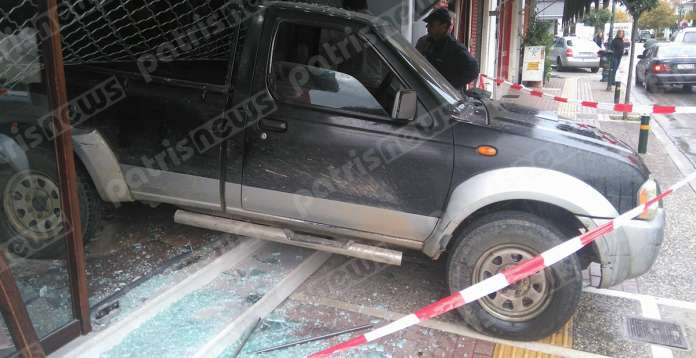 Ηλεία: Δεν ξανάγινε! "Μπούκαραν" με αγροτικό σε χρυσοχοείο! ΦΩΤΟΓΡΑΦΙΕΣ