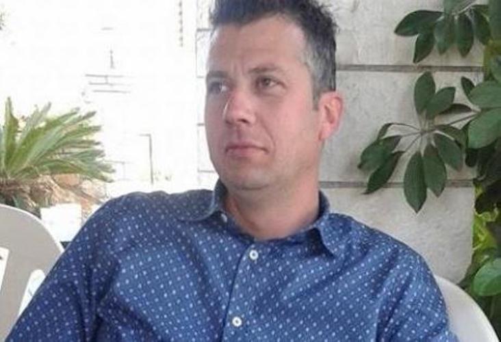 Διονύσης Παπουτσής: Ο ήρωας - οδηγός του λεωφορείου που έσωσε 15 ανθρώπους - Η εικόνα της διάσωσης που "ταξίδεψε" σε όλο τον κόσμο! ΒΙΝΤΕΟ και ΦΩΤΟ