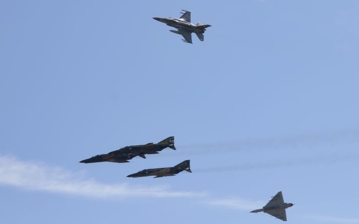 F-16, CN-235 και ελικόπτερα προχώρησαν σε 60 παραβιάσεις στο Αιγαίο