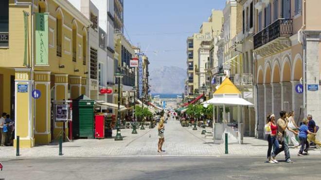 Πάτρα: Δεν μας επηρεάζει η κακοκαιρία -Ηλιοφάνεια με 22 βαθμούς