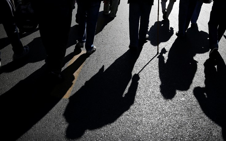 Βγήκαν οι νέες μειώσεις στις συντάξεις