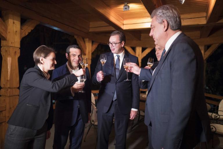 Στο Βελιγράδι ο Τσίπρας για την Τετραμερή Σύνοδο Κορυφής