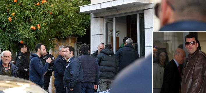 Ενώ έτρεχαν στο μπαλκόνι για βοήθεια, σκότωσε σύζυγο και πεθερά ο αστυνομικός - Με καταγωγή από την Αιτωλοακαρνανία ο 47χρονος μακελάρης