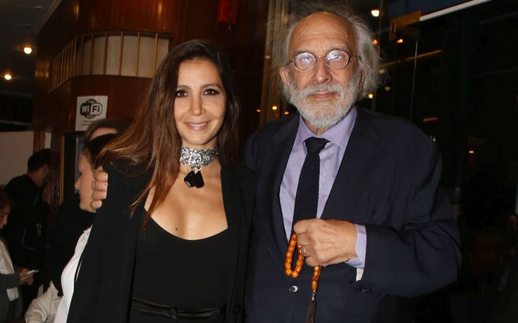 Η αφιέρωση του Λυκουρέζου στη Ζωή Λάσκαρη και η συγκίνηση της κόρης τους - ΒΙΝΤΕΟ