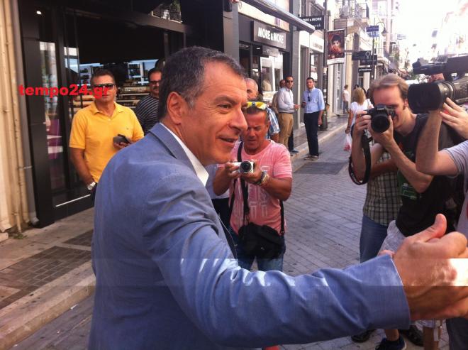 Έρχεται το Σάββατο στην Πάτρα ο Σταύρος Θεοδωράκης- Τον περιμένουν "προπονημένοι" οι Αχαιοί που ζητούν νέο αρχηγό- Τα ερωτηματολόγια που άναψαν νέες φωτιές