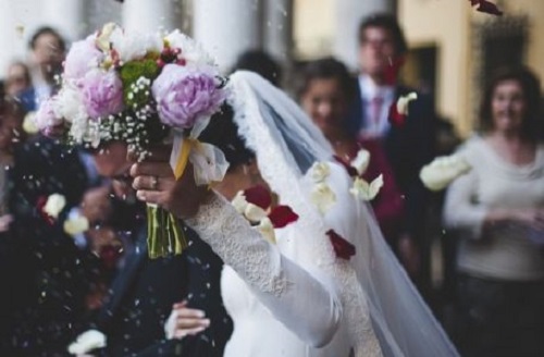 Πάτρα: Τα «προσόντα» για να πάρετε προίκα από τον Δήμο