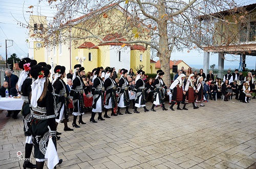 Αλισσός: Η γιορτή του Αγίου Ιωάννη στην κεντρική πλατεία