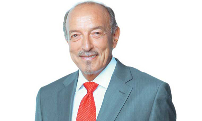 Η σπάνια εμφάνιση του Τάσου Αρνιακού με την πανέμορφη σύζυγο του - ΦΩΤΟ