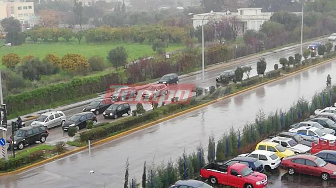 Μπόρα στην Πάτρα - "Μαύρισε" ο ουρανός - ΒΙΝΤΕΟ και ΦΩΤΟ