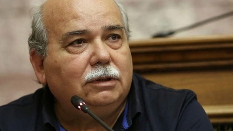 «Μας απειλούν ακόμη και με θάνατο αν ψηφίσουμε όνομα με τον όρο ''Μακεδονία''»