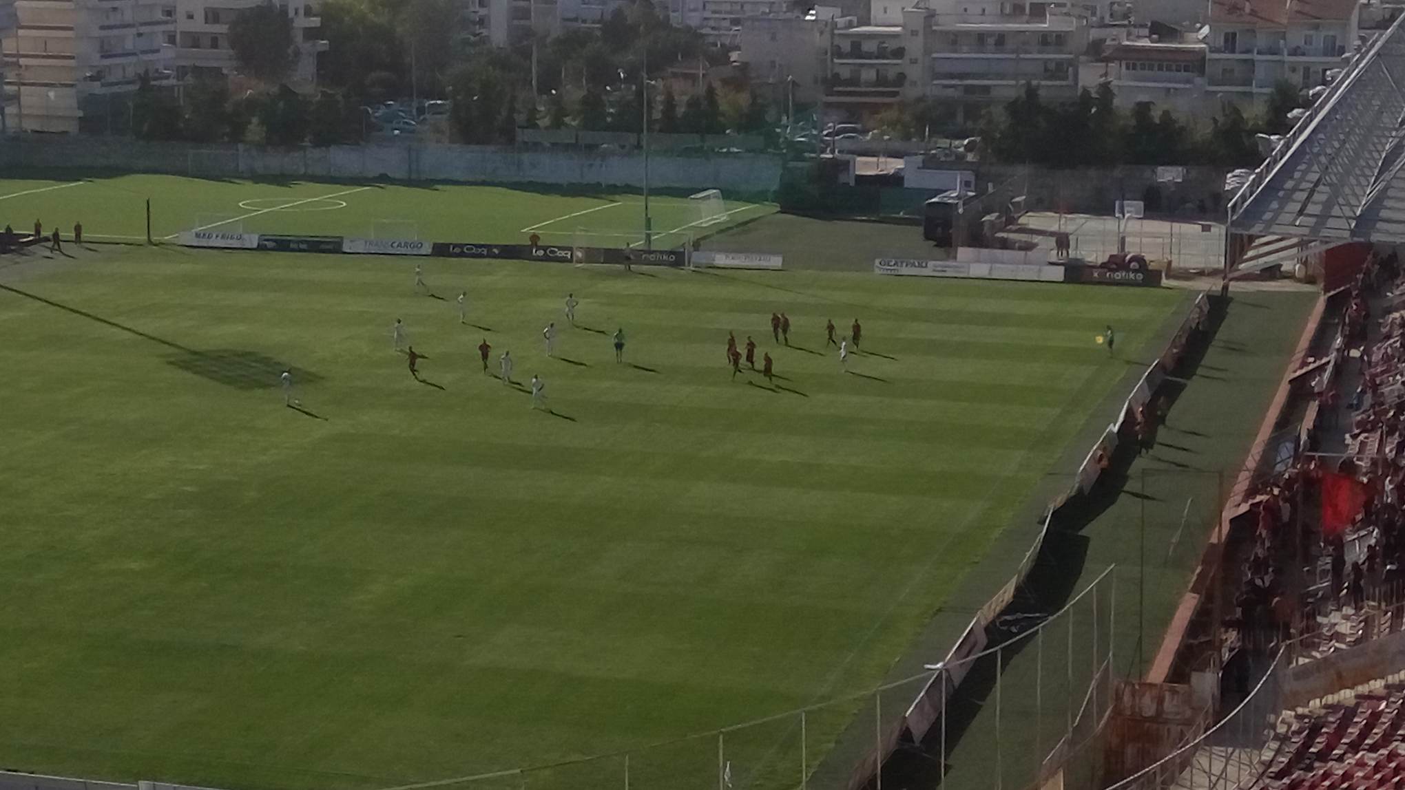 Πανό κατά της ΕΛΑΣ προκάλεσε αναστάτωση στο γήπεδο της Παναχαϊκής