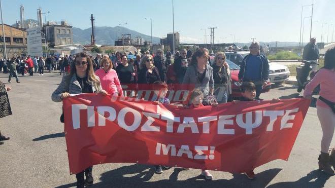 Πάτρα-συγκέντρωση για το μεταναστευτικό: Η αναιμική συμμετοχή, η αντισυγκέντρωση της ΑΒΕΞ και η πρωτοφανής αστυνομική κινητοποίηση