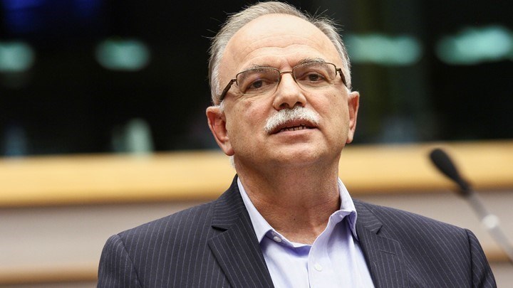 Παπαδημούλης: Η Ελλάδα δεν είναι πια το "μαύρο πρόβατο" της Ευρωζώνης