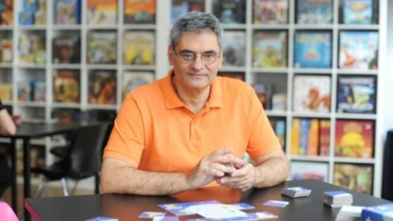 Μίλτος Κύρκος: Δεν υπάρχει φλερτ μου με τον ΣΥΡΙΖΑ