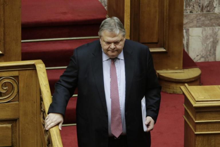 Βουλή- Διαφοροποίηση Ευάγγελου Βενιζέλου από τη Δημοκρατική Συμπαράταξη! Ψηφίζει κανονικά για την πρόταση της ΝΔ