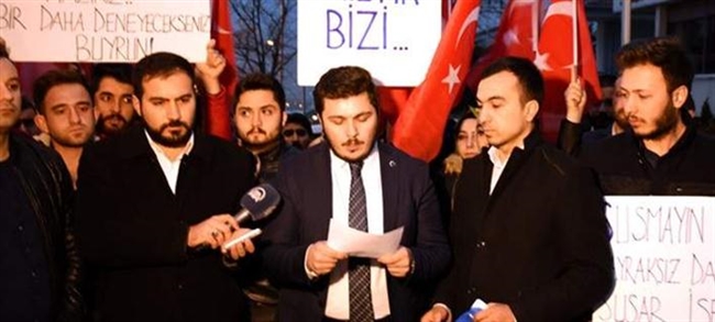 Τούρκοι εθνικιστές: Είμαστε έτοιμοι να σας ρίξουμε ξανά στη θάλασσα