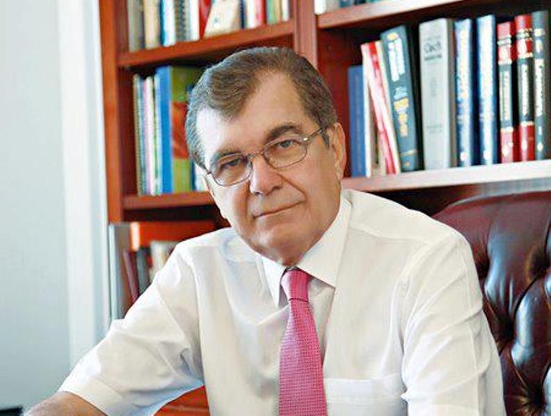 Ο Δημήτρης Κρεμαστινός στην Πάτρα για το νέο του βιβλίο με θέμα την... καρδιά