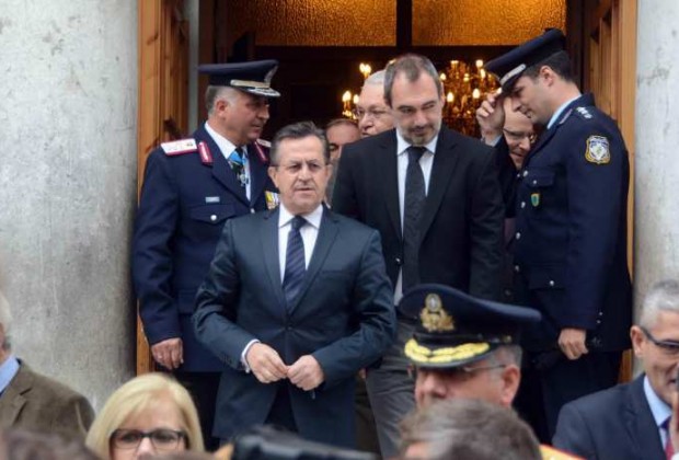 Σκληρή επίθεση Νίκου Νικολόπουλου σε Ανδρέα Κατσανιώτη για τη Νομική σχολή: Βουλευτιλίκι δεν σημαίνει να μην κακοκαρδίζεις τον Αρχηγό σου