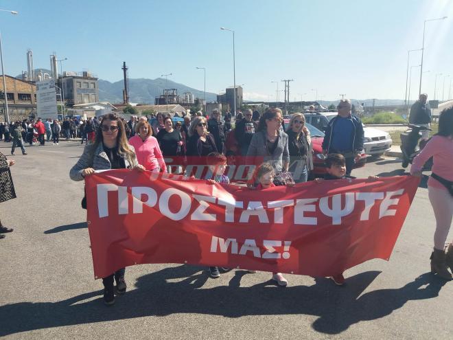 Πάτρα: Άνοιξε ο δρόμος στο λιμάνι - Αντιεξουσιαστές και μετανάστες έξω από την ΑΒΕΞ- Ισχυρά τα μέτρα της ΕΛ.ΑΣ - ΦΩΤΟ - ΒΙΝΤΕΟ