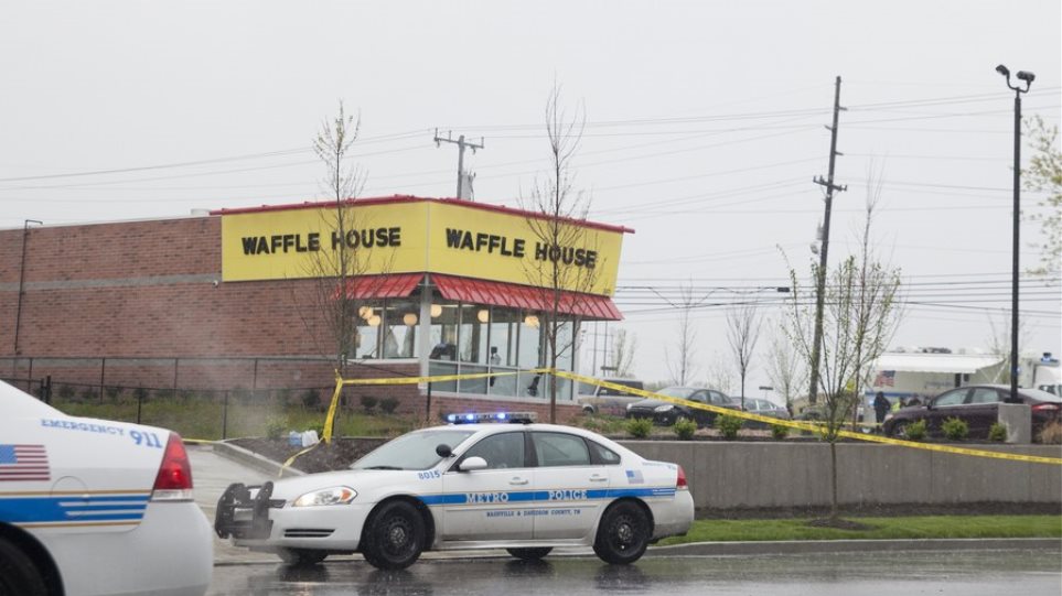 Τενεσί: 29χρονος ήρωας πάλεψε και αφόπλισε τον γυμνό ένοπλο πριν θερίσει κι άλλες ζωές