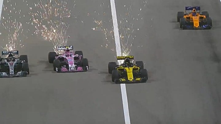 Η προσπέραση της χρονιάς από τον Χάμιλτον - ΒΙΝΤΕΟ