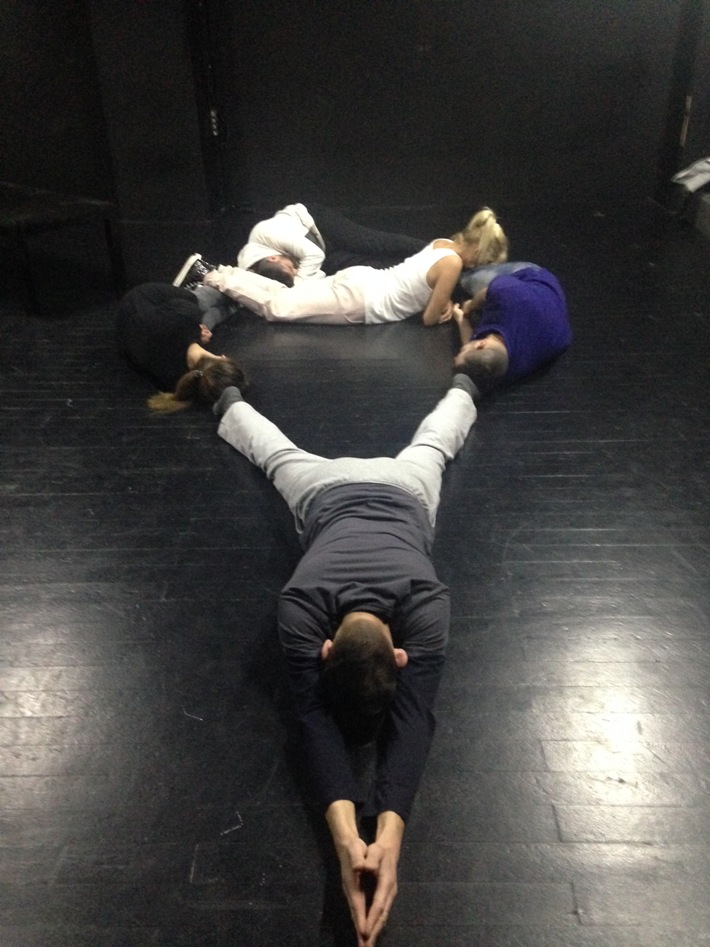 Πάτρα: Πρεμιέρα τη Δευτέρα για τις ''Κούκλες'' από την ομάδα Badeggs στο Θέατρο ACT