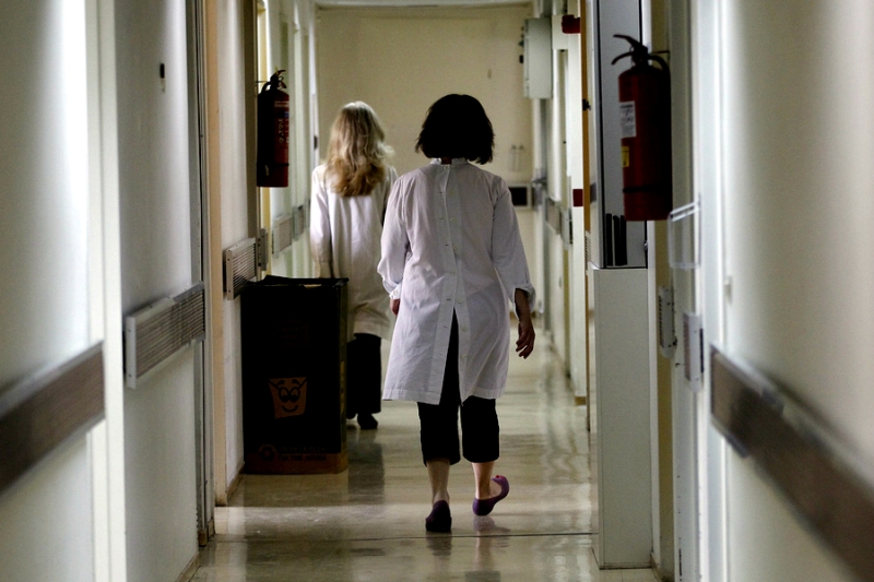 Εξαφάνιση γιατρού στο Λαϊκό Νοσοκομείο μετά τις συλλήψεις του κυκλώματος με τα αντικαρκινικά φάρμακα