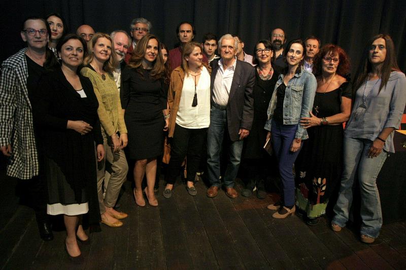 Η Πάτρα τίμησε τον Τίτο Πατρίκιο- «Είμαι συγκλονισμένος με όλον αυτόν τον κόσμο που έχει γεμίσει την αίθουσα απόψε» είπε ο μεγάλος ποιητής- ΦΩΤΟ