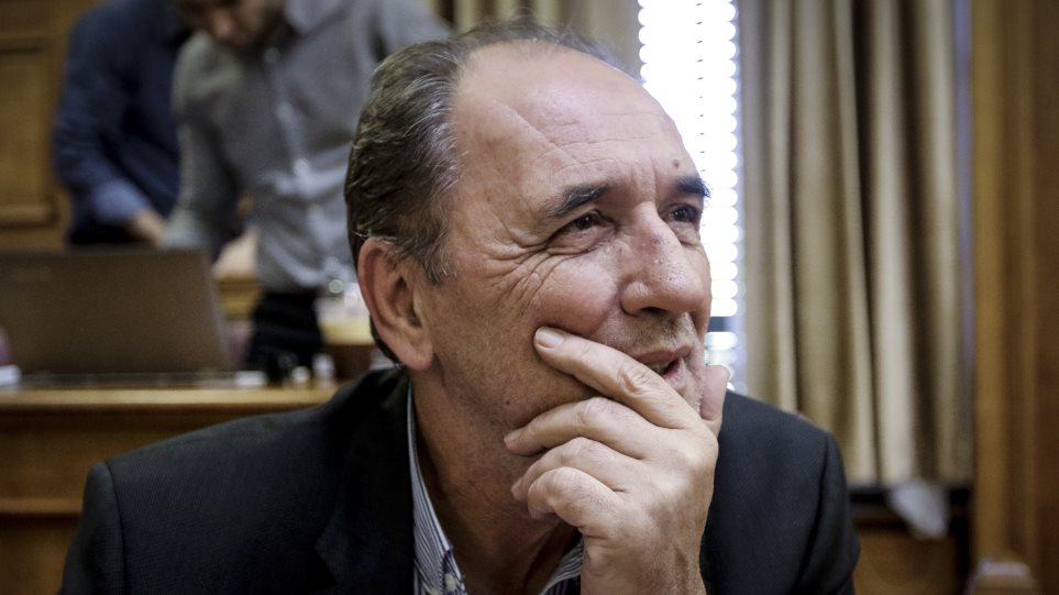 Σταθάκης για «βουτιά» μετοχής της ΔΕΗ: «Φταίνε κερδοσκόποι και ΜΜΕ»