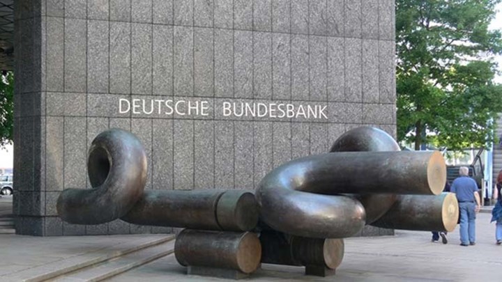 Bundesbank: Δεν είναι απαραίτητο να ληφθούν σύντομα πρόσθετα μέτρα ελάφρυνσης του χρέους