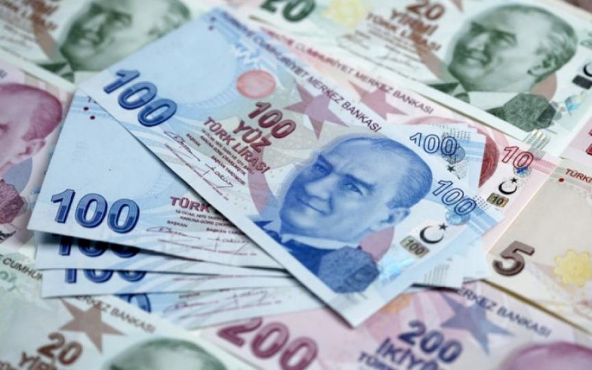 Η τουρκική λίρα κατρακυλά και οι Τούρκοι επενδύουν σε Θάσο και Καβάλα