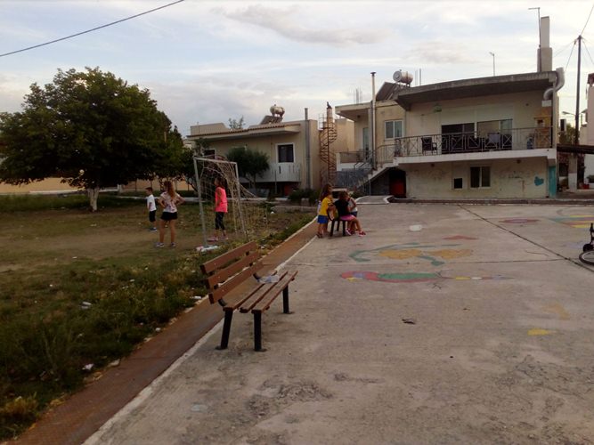 Νέο ατύχημα στις Αλυκές – Ο σύλλογος «θωράκισε» τον χώρο που παίζουν τα παιδιά – ΦΩΤΟ