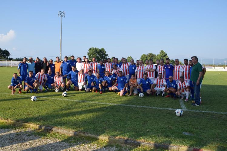 Κάτω Αχαΐα: «Φλας» στον αγώνα με τους Βετεράνους του Ολυμπιακού – Όλα όσα είδαμε μέσα και έξω από το γήπεδο! ΦΩΤΟ