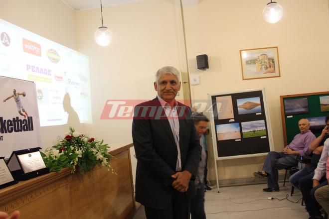 Π. Γιαννάκης: "Ο καλύτερος προπονητής είναι ο αντίπαλος" - Όλα όσα έγιναν στην εκδήλωση για την αναγόρευση του "Δράκου" ως Επίτιμου Δημότη δυτικής Αχαΐας - ΦΩΤΟ