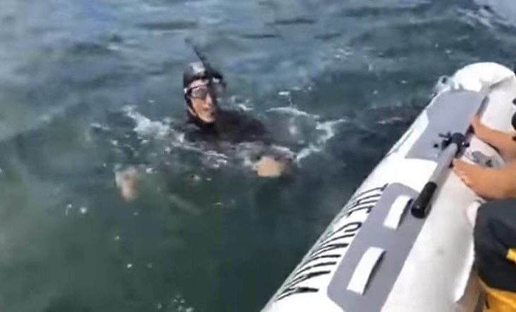 Γάλλος επιχειρεί να γίνει ο πρώτος άνθρωπος που θα διασχίσει κολυμπώντας τον Ειρηνικό