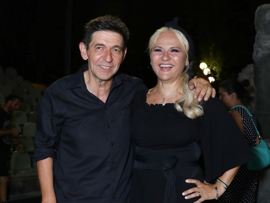 Δες τις δίδυμες κόρες του Γεράσιμου Σκιαδαρέση και της Μπέσσυς Μάλφα και πες μας ποιος μοιάζει σε ποιον