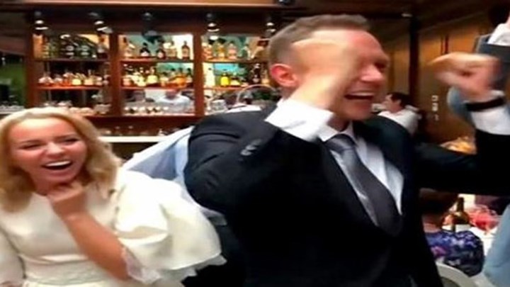 Σταμάτησαν τον γάμο τους για να δουν Μουντιάλ