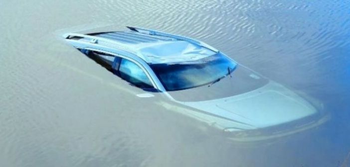 Ξηρόμερο: Θρήνος για 19χρονο - Έπεσε στη θαλάσσα με το αυτοκίνητό του